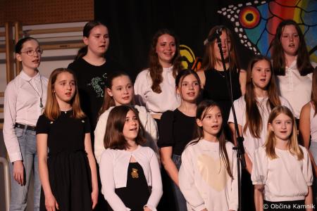 Območna revija otroških in mladinskih pevskih zborov občin Kamnik in Komenda (61)